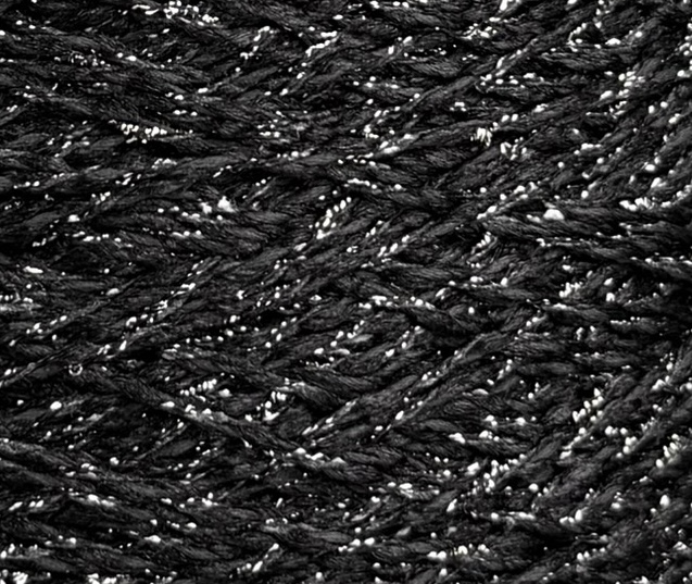Hasegawa HKA2351 1/1.9 – Fil en soie avec effet or et argent col. Noir